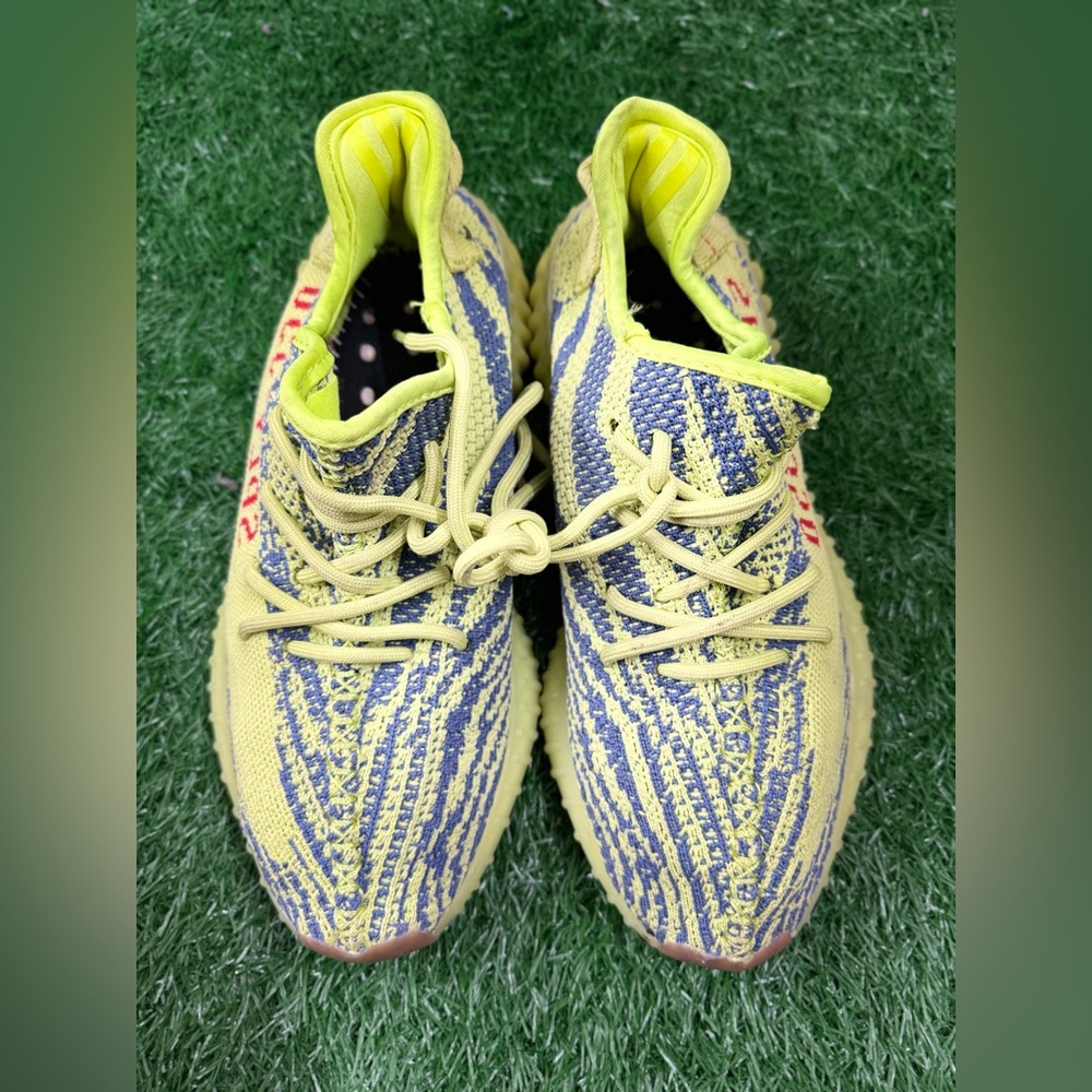 Adidas Yeezy Boost 350 V2 Semi Frozen Yellow‎ - Size 7.5 - B37572